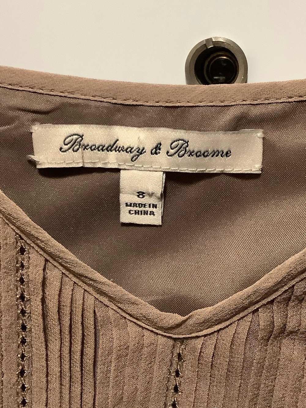 Broadway and Broome| Brown Silk Pin-tuck Spaghetti Strap Dress Sz 8 Casual Boho - Picture 2 of 7